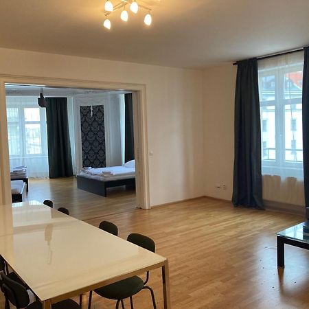 Top Wenceslas Square Apartment Praha Bagian luar foto