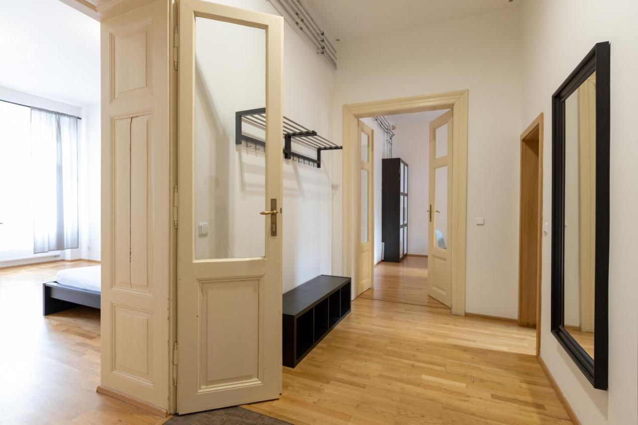 Top Wenceslas Square Apartment Praha Bagian luar foto