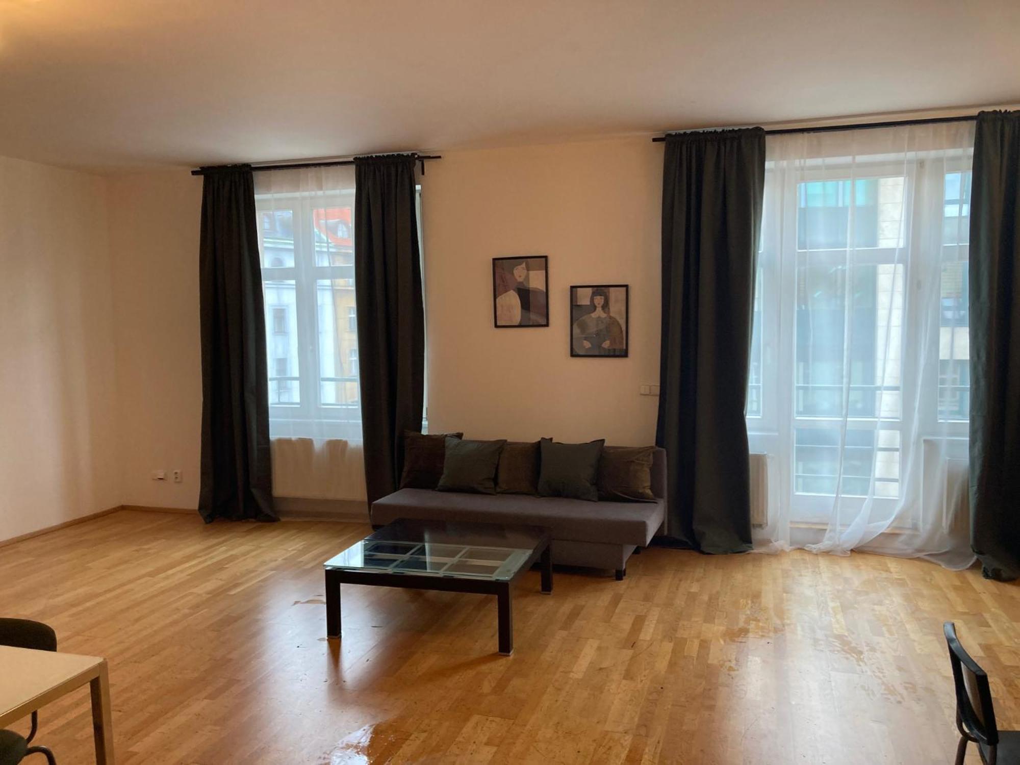 Top Wenceslas Square Apartment Praha Bagian luar foto