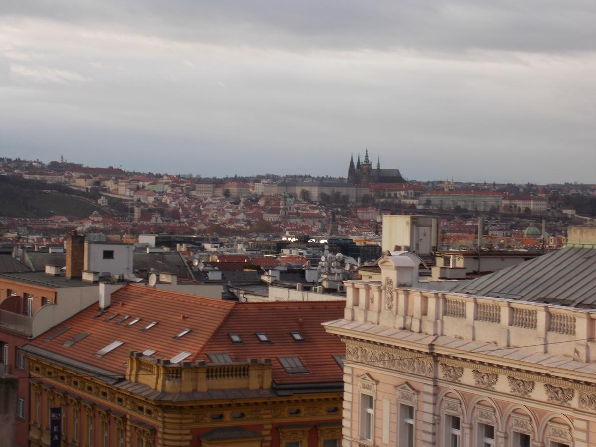 Top Wenceslas Square Apartment Praha Bagian luar foto