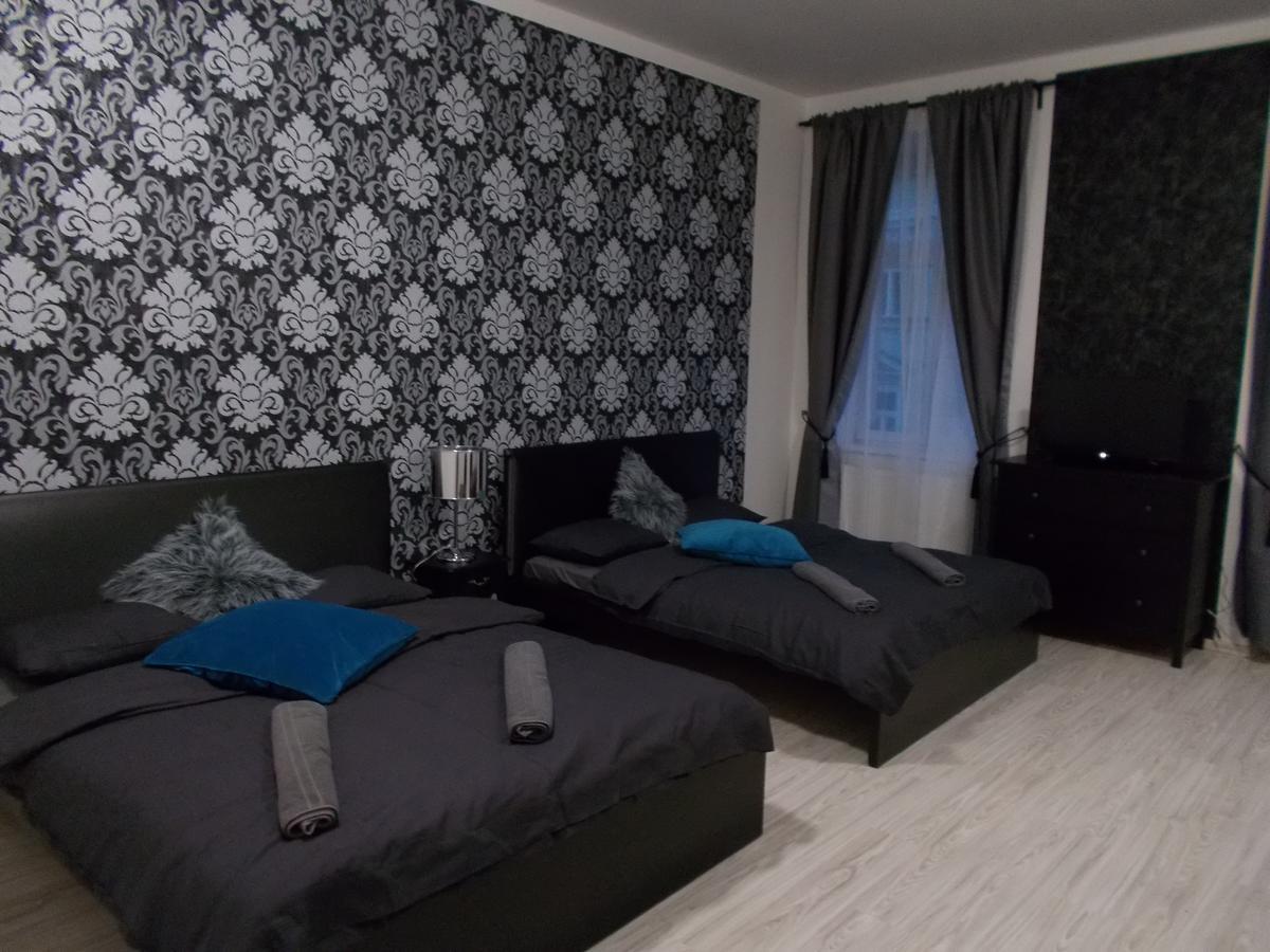 Top Wenceslas Square Apartment Praha Bagian luar foto